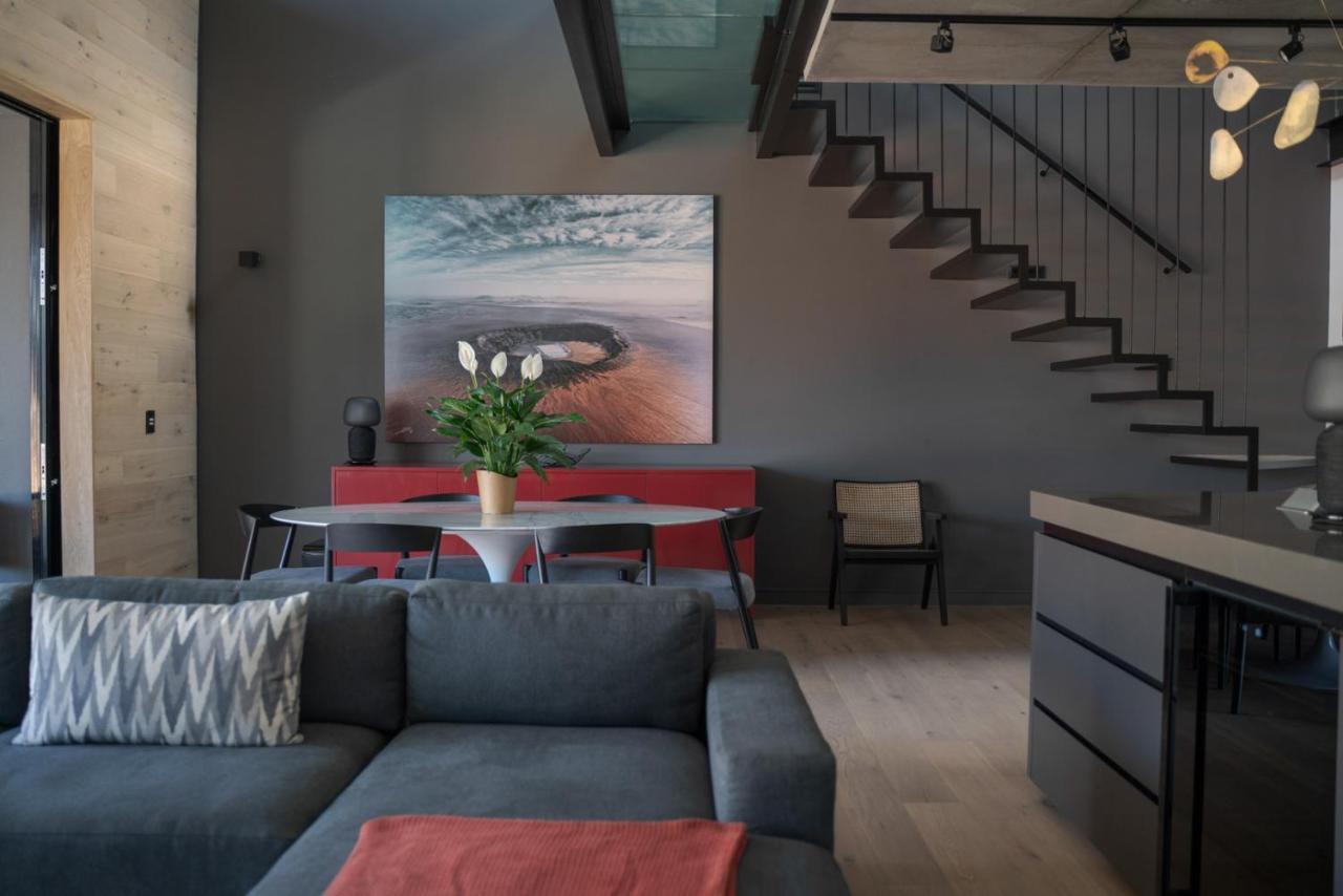 Loft 606 Penthouse At The Signature Apartment
