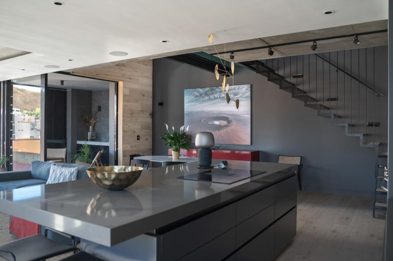 Loft 606 Penthouse At The Signature *